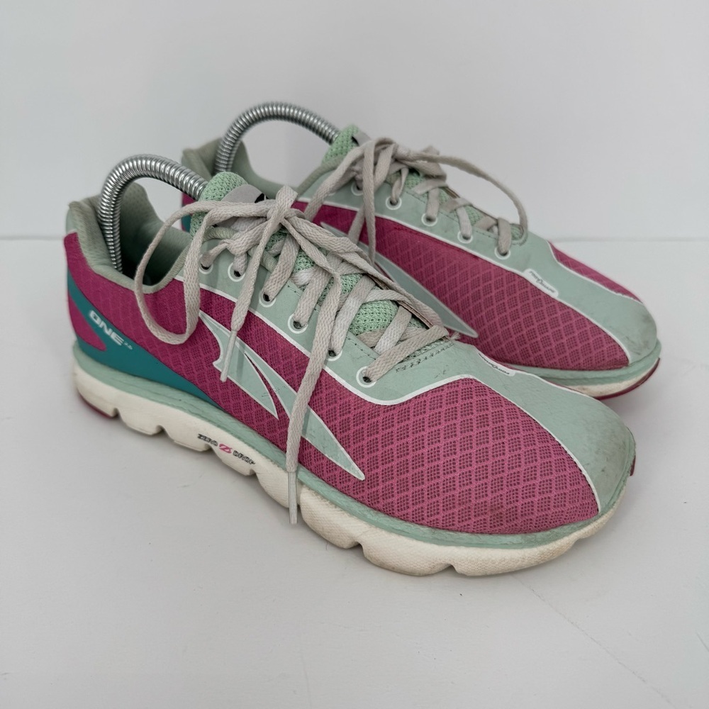 Altra Womens One 2.5 Running Shoes Mint Pink Size 7.5 US A2523-2 Athletic
